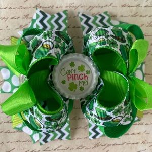NWT Handmade St. Patrick’s Day Hair Bow 5 inches double stacked bow for girls